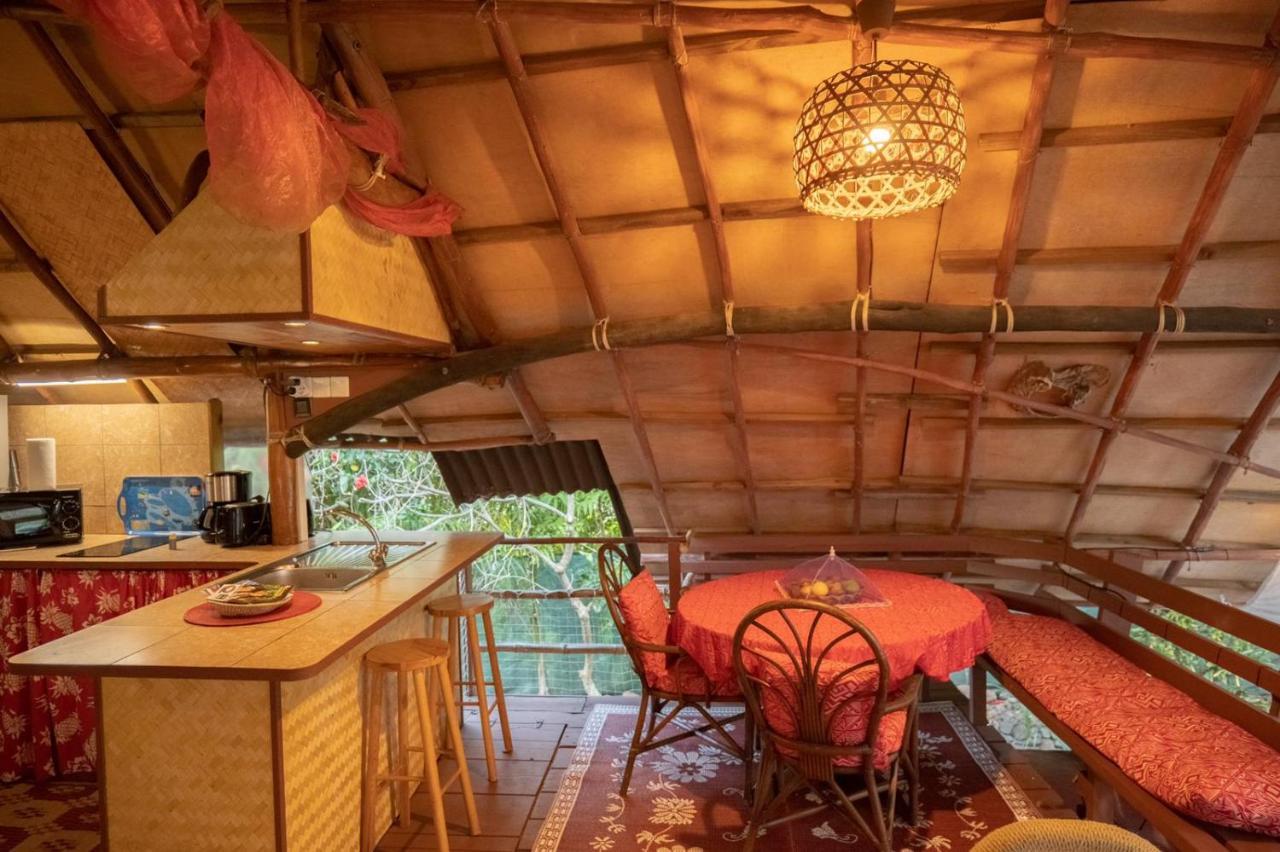 Location " La Pirogue " Maison D'Hotes A Moorea آبيتي المظهر الخارجي الصورة