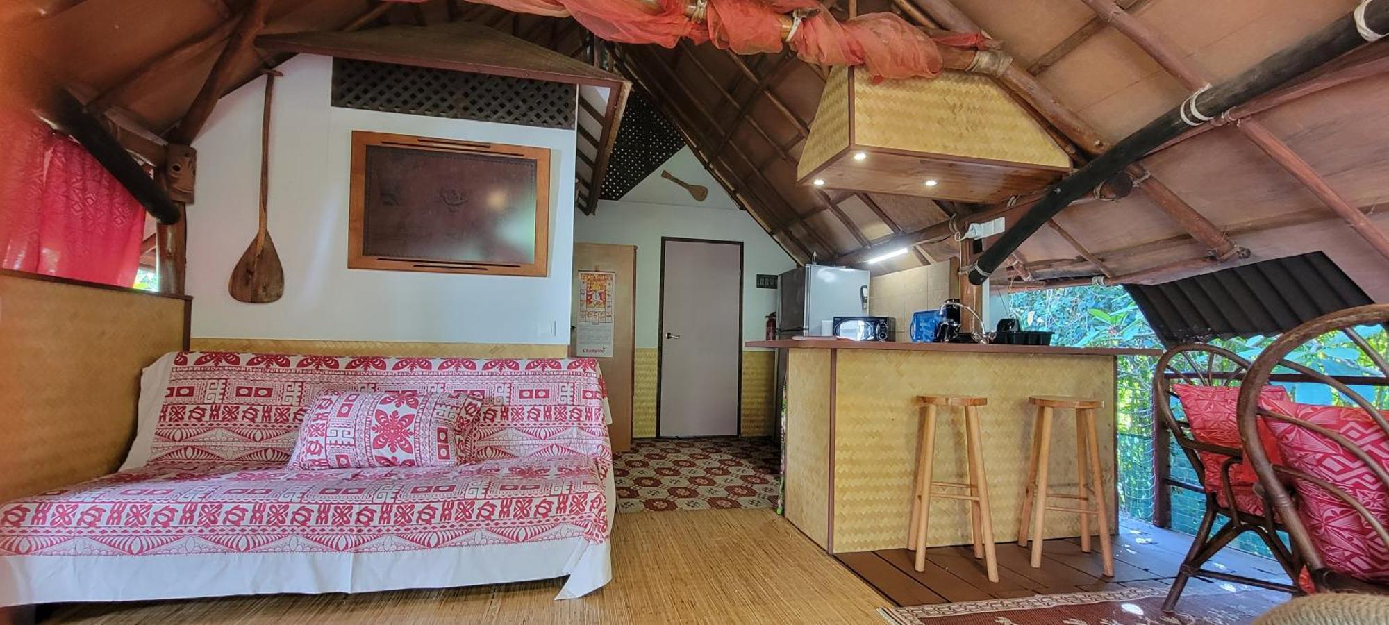 Location " La Pirogue " Maison D'Hotes A Moorea آبيتي المظهر الخارجي الصورة