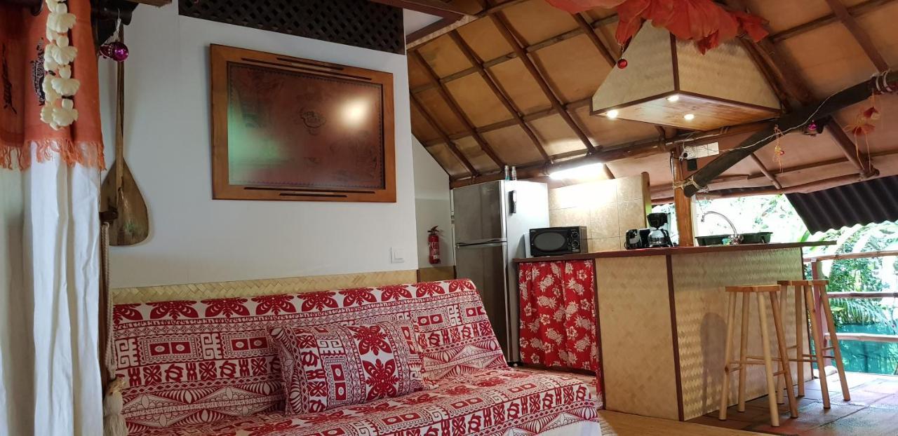 Location " La Pirogue " Maison D'Hotes A Moorea آبيتي المظهر الخارجي الصورة